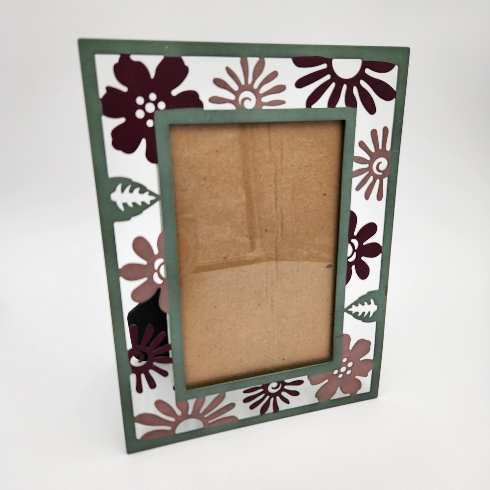 VTG Elsa L 4" x 6" Picture Frame Metal Cut Out Flowers Cute Floral‎ Boho